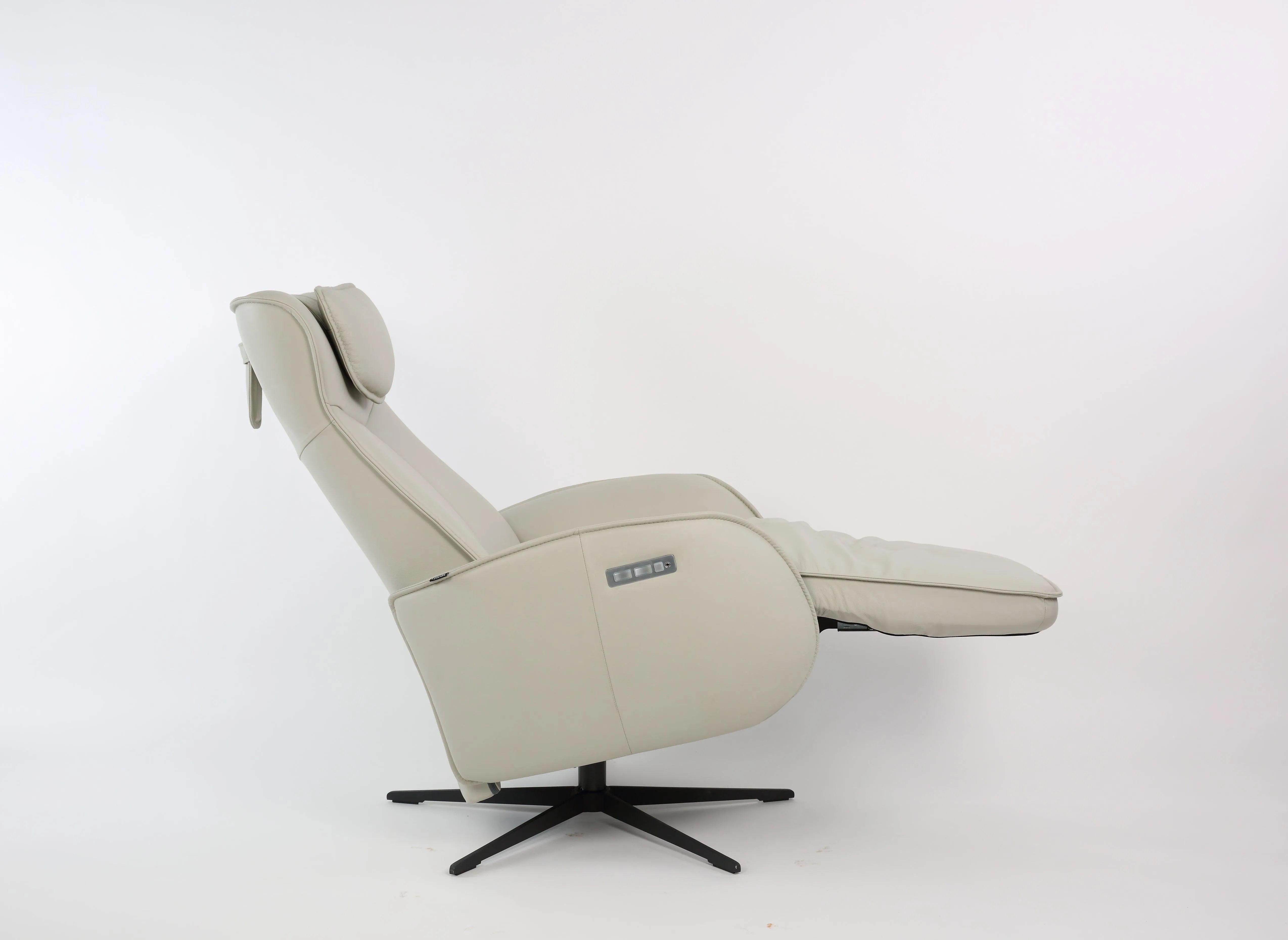 Axel Power Recliner